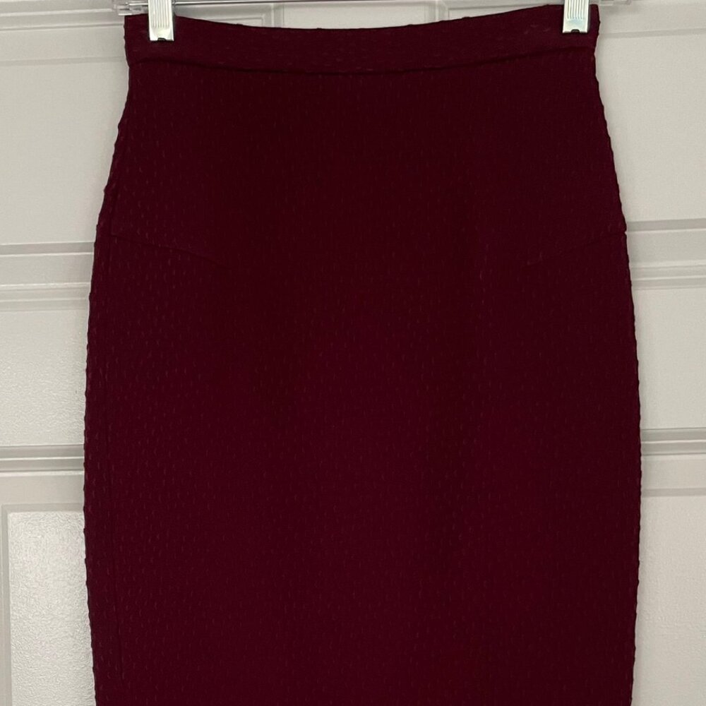ROLAND MOURET BURGUNDY PENCIL SKIRT - SIZE US 2/ IT 38  TAGS ON